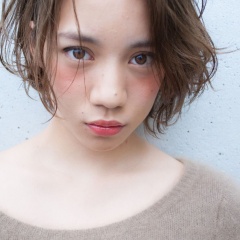 秋の始まりは柔らかなラフパーマで......