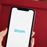『【米中戦争】アメリカでZoom規制の可能性！コミュニケーションツールはMicrosoft Teams1強時代突入か。』の画像