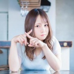 大島優子さん、うっかりと前屈みで・・・