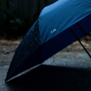 振り出し」折りたたみ傘！ダイワのアパレルD-VECのアンブレラが釣り師