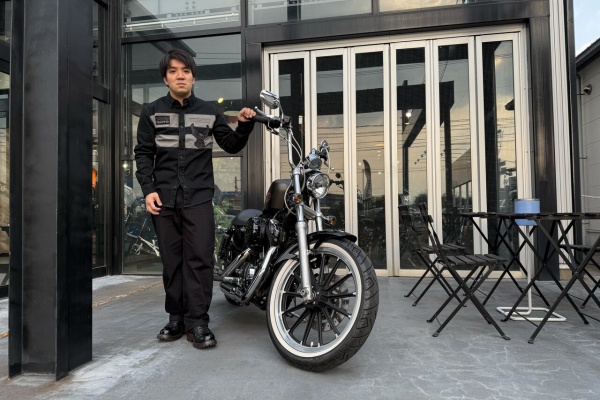 ペコさん専用　ハーレー書籍2 冊＋オマケ＋RODEOカタログ　3商品まとめ 美品 ペコさん専用 ハーレー書籍2 冊＋オマケ＋RODEOカタログ 3