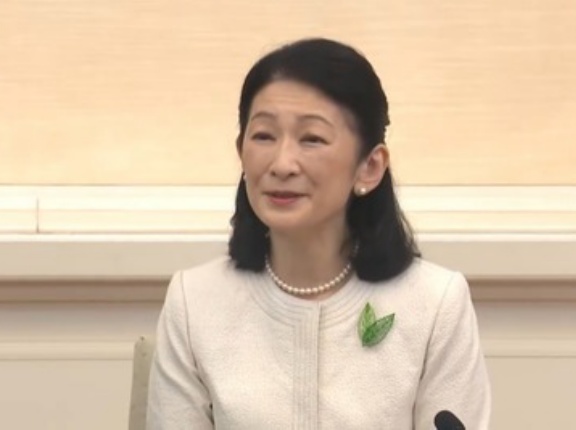 「おいただきになった」紀子さまの日本語がまた波紋 | パラグアイ訪問前の記者会見で話題になった敬語表現を検証