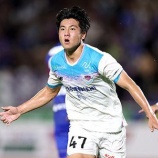 『「待ち望んだプロ契約❕」サガン鳥栖 鳥栖U-18所属の高校3年生! FW新川志音とプロ契約を締結したことを発表‼U-22日本代表にも招集「感謝の気持ちを忘れず謙虚に」』の画像