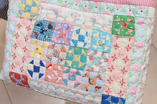Umbrella Picnic にじ色ソーイング - パッチワーク作品いろいろ