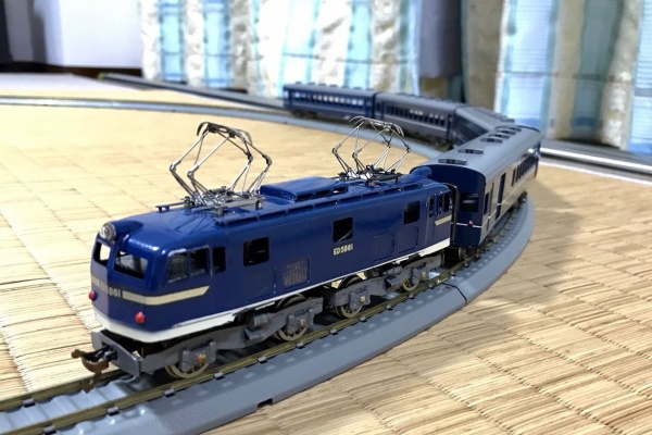 カツミEB-45とエンドウ貨車5両 backend=imagemagick;version=1;