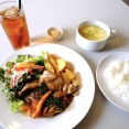 くつろぎと食事　Chiru Dining（ﾁﾙﾀﾞｲﾆﾝｸﾞ）　〜　チキンステーキセット