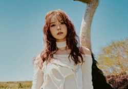 元櫻坂46の小林由依さん、満を持してソロ歌手デビューwwwwwwwwwww