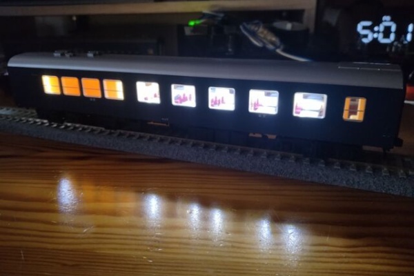 クローゼットの中の鉄道模型 - HOゲージ 客車