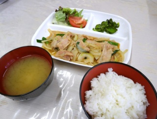 阿久和食堂　えがお　～　しょうが焼き定食（豚バラ）