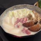 蕗のとうの天ぷらと、まだ温泉湯豆腐食べてる夜ごはん