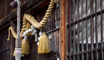 『神社の空気』『髪様』『ササギと犬の相性』他 寺社にまつわるオカルト
