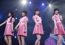 【驚愕】クリショーの衣装はミニスカで結構えちえちだったよなぁｗｗｗｗ【乃木坂46】