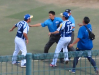 7月24日二審制も普通で大変な審判団を責めるのはお門違いではと訴えたい！兵庫対姫路(三田)終盤です