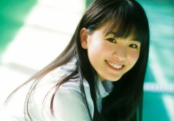 【乃木坂46】大園桃子、ワイシャツ＆スカートでプールに入る写真がエロいwww【画像あり】