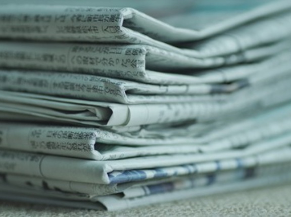 富裕層「無料ニュースがフェイクだらけになっちゃった！」→ 有料の新聞へ回帰の動き広がる