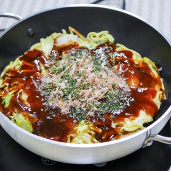 あれば便利な卓上IHコンロで「熱々玉子モダン焼」&ミニな卓上IHコンロ