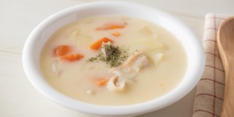 【愚痴】ある日、料理を担当していたんだが、白いシチューを作ってる時、鍋に入ってる食材（切ったもの）を見て『』と聞かれた。？？？ってなった。