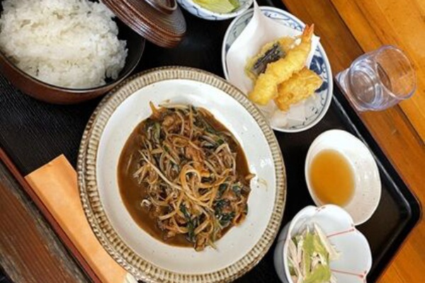 あっちこっちここページ あっちこっち ここdeランチ - 福山西部