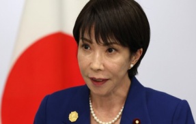 高市首相　立憲共産党のせいで午前３時に出勤する事になった上に集中攻撃される　かつて安倍首相が睡眠障害狙いでやられたあれ