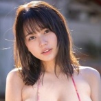 Lカップの超人気セクシー女優さん、中学時代と現在の比較画像を公開