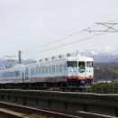 晩秋の越中鉄路⑪あいの風とやま鉄道｢一万三千尺物語号｣帰路黒部・魚津付近にて