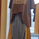 パリジェンヌTシャツ×サイドラインデニム切り替え裾ドロストスカート