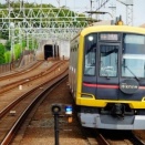 【東急東横線】《Hikarie》特急 元町･中華街行，� 《横高車》各停 池袋行， 《メトロ車》各停 元町･中華街行