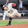 山本拓実 緩いカーブ駆使し１回２奪三振　試合前に受けた新庄監督の助言響いた