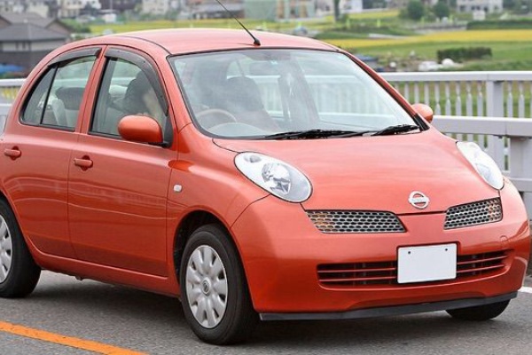 軽自動車に乗ってる知人にコンパクトカー買ったと言ったら 中途半端で一番貧乏臭い と馬鹿にされました マイカー速報