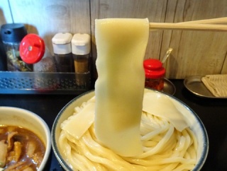 ■池袋の「奥村」で、デカ盛りカレーうどん！