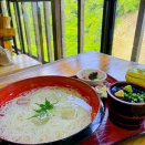 避暑地で涼んでいっぱい食べる夏休み