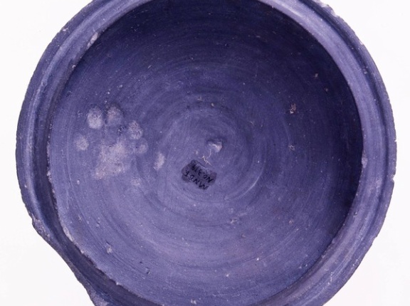 姫路市重要文化財須恵器　猫の足跡とみられる肉球跡か？古代からネコは身近だった可能性
