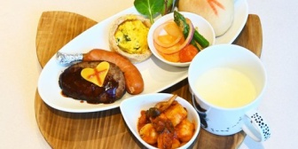 【VTuber】どうぶつ王国×名取さなコラボメニュー『うさちゃんせんせえランチ』