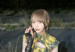 【画像】是非およ衣装の弓木奈於、ガチで美しすぎる