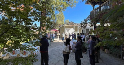 皆何らかの悩みや悲しみを抱えて