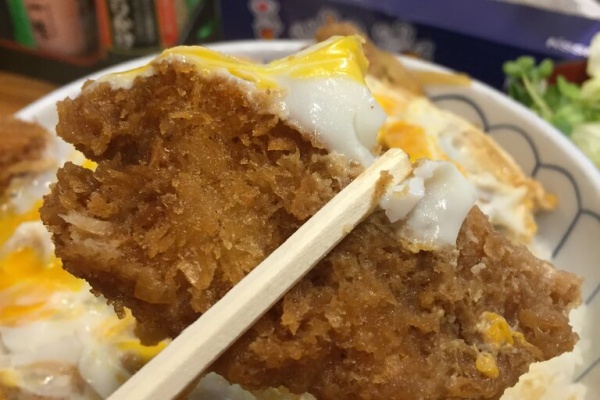 奨学金で飯を喰らうマン デカ盛り三名山 御三家