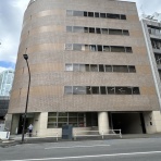 オフィスビルの入居テナント企業について調べるお
