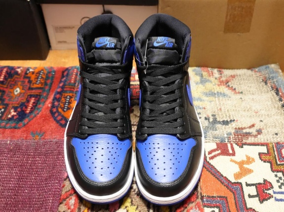 【レビュー】ナイキ エアジョーダン1 ハイ OG ロイヤル 2026のサイズ感やディテールを徹底チェック（NIKE AIR JORDAN 1 HIGH OG ROYAL 2026）