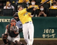 阪神中谷将大外野手がプロ10年目で初の満塁本塁打を放った。