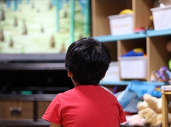 今って子供ほったからしにして旅行いけないんやな