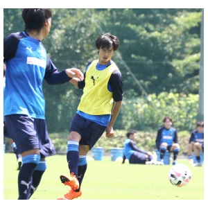 ｍｆ三笘薫 川崎フロンターレ ９４年 城彰二 ９６年 柳沢敦に並ぶ新人記録リーグ４戦ゴール連発狙う サカでち