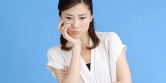 ボッチの私と仲良くしてくれたA子。私が結婚すると…変わってしまう。身より無いA子が入院した時、身の回りの世話をした。にもかかわらず、私を見下すので友やめ！