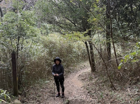 50代夫婦の山修行：六甲駅から六甲ケーブル下駅、油コブシを経てアイスロードを歩いて下山コース