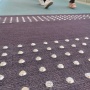 【マジ注意】アンパンマンミュージアム内点字ブロックの「隠れアンパンマン」、極めて危険だと批判殺到　→　納得しかない切実な理由だった……