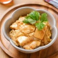 タンパク質たっぷり！むね肉と厚揚げの卵とじ丼【#簡単 #時短 #ランチ #クレハタイアップ #PR】