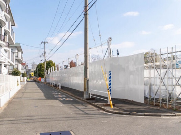 南芥川町に「ハピネス薬局」ができるみたい。6月〜7月オープン予定