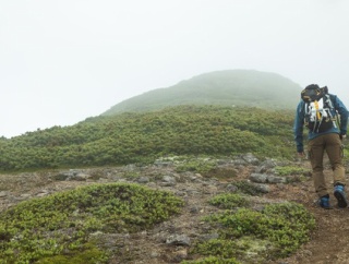 【衝撃】浅間連峰の登山道で『とんでもない物』が発見された結果・・・