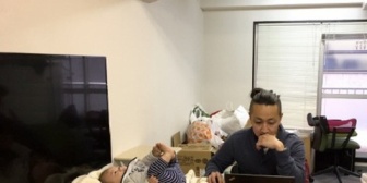 妻が3ヶ月前に亡くなった。3歳の娘がいるが保育園に入れず娘を連れて毎日出勤…本日、会社から減棒の知らせがあった