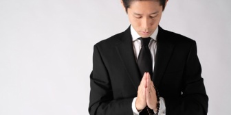 私「社会人として喪服くらいは持っておいた方がいいんじゃない？」彼氏「えー？いらないよー」そしてつい先週・・・