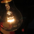 昨日巣鴨で歩いてたワイに「電球」って言ってきたバカガキ来い